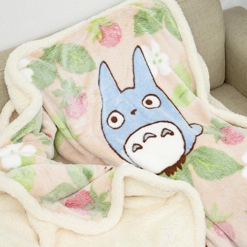 Large fluffy Totoro Strawberry blanket 200x140cm - My Neighbor Totoro