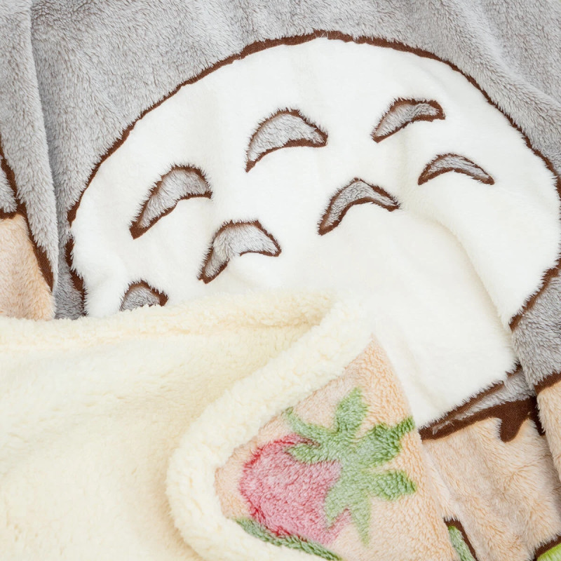 Large fluffy Totoro Strawberry blanket 200x140cm - My Neighbor Totoro