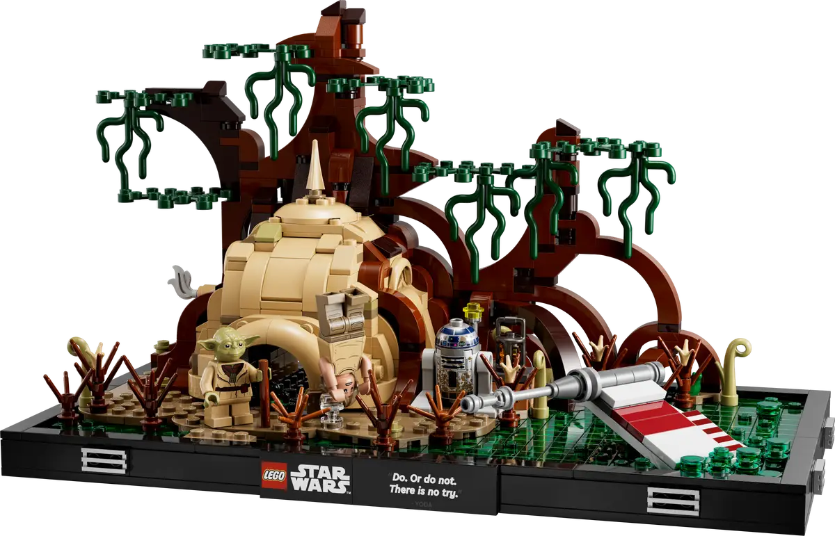 LEGO Star Wars Jedi Training on Dagobah - Diorama